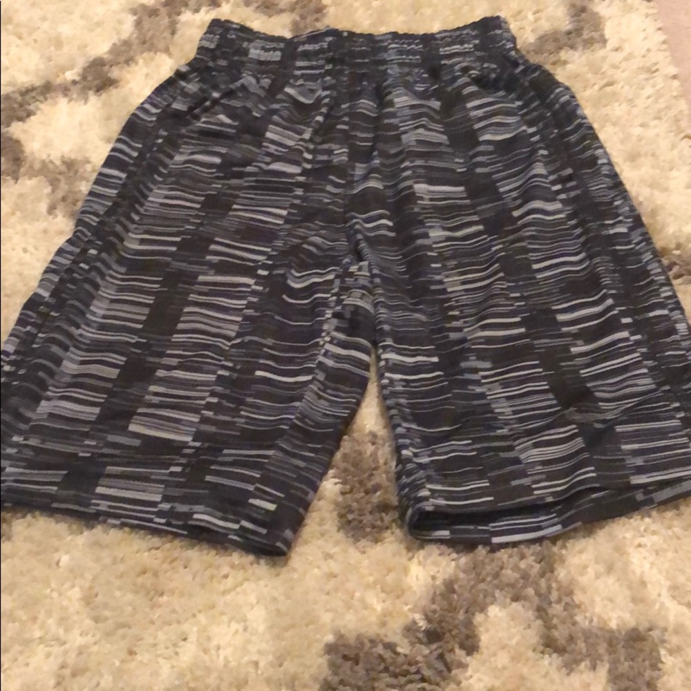 Big Boys M - Nike Dri-Fit shorts